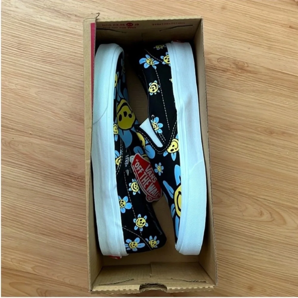 Vans Classic slip-on Trippy Grin Floral Women Size 10.0 US
